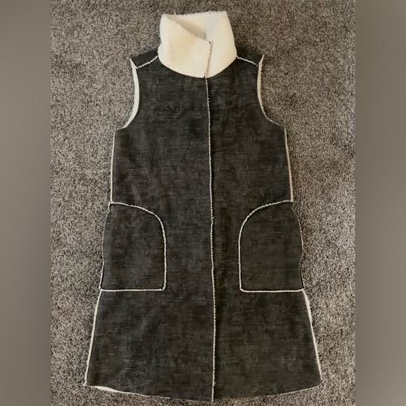 Dylan Los Angeles faux fur shearling lined long vest with pockets in dark grey. - Picture 2 of 16